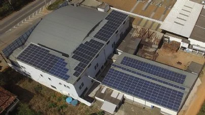 Instalação energia solar — Pneucar, Caratinga / MG